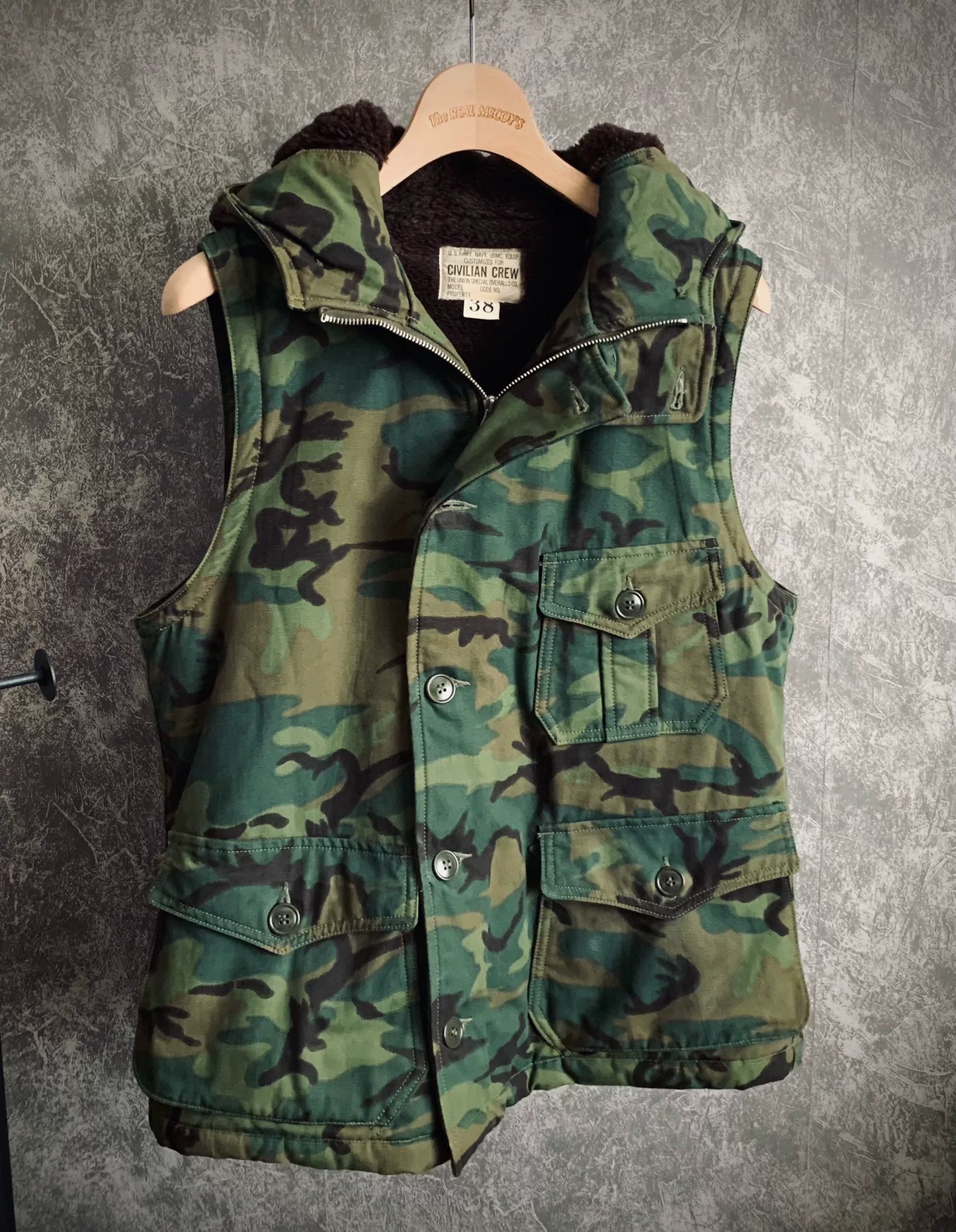 camouflage hooded warm vest