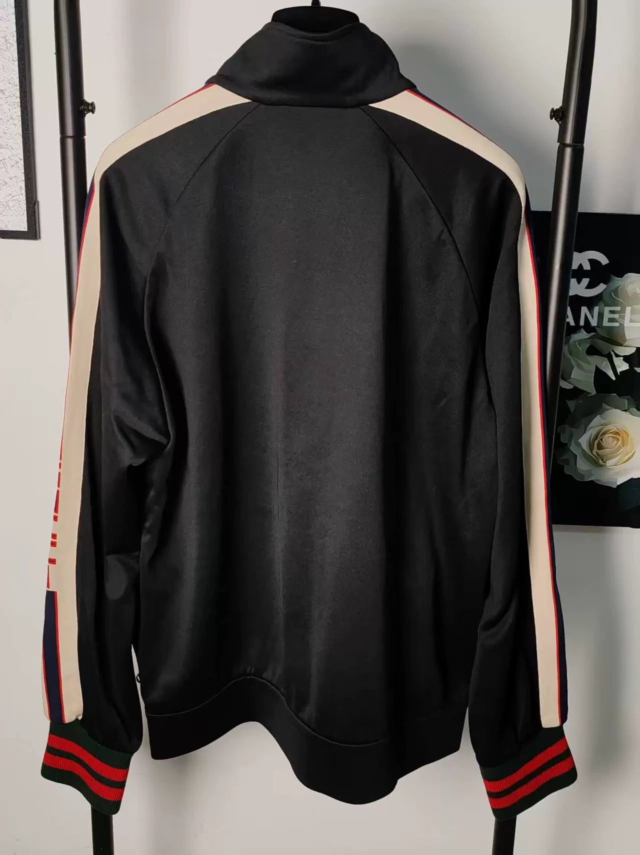 Gucci Logo Jacket in Black Color