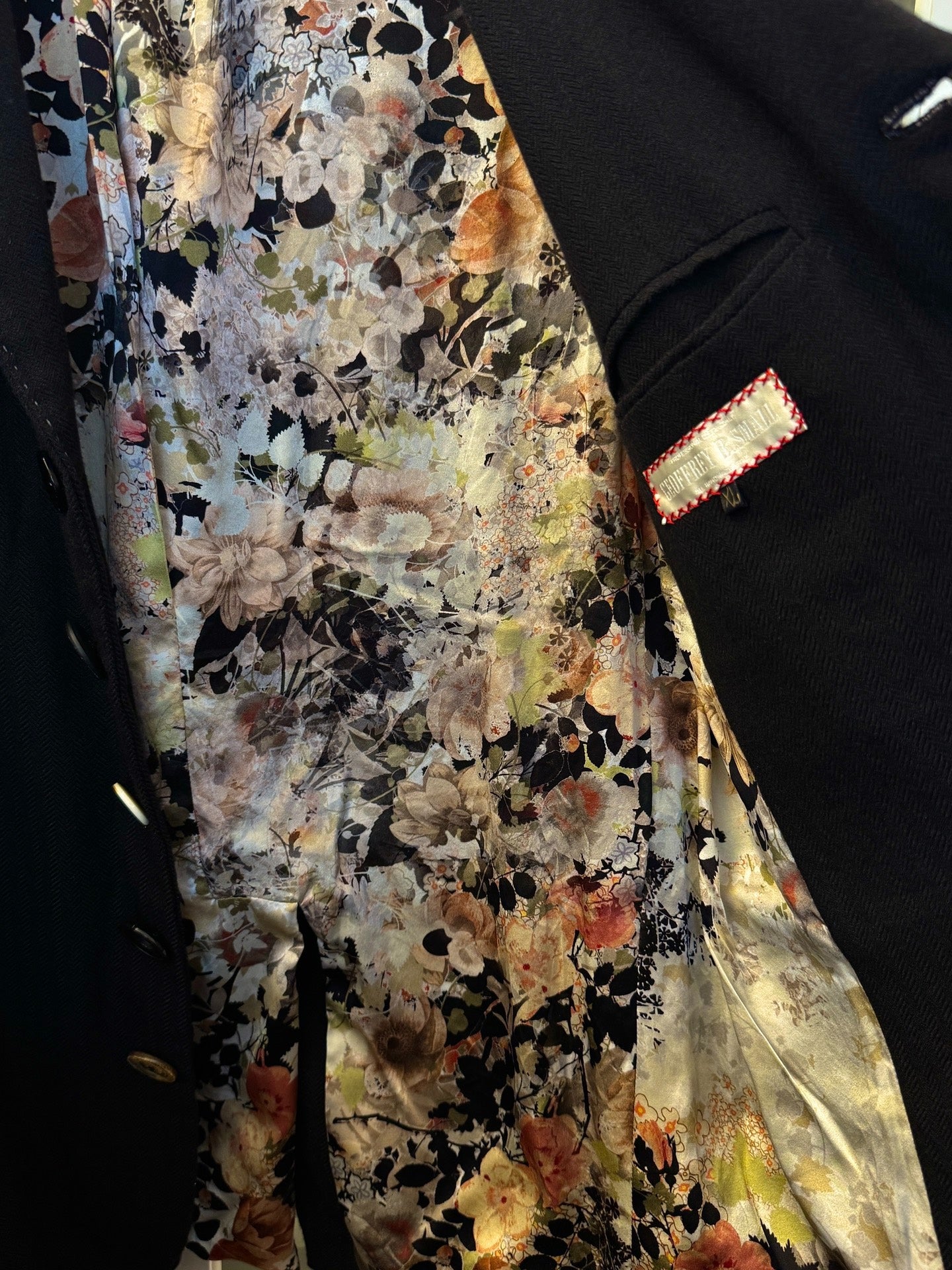 Geoffrey b small GJ04 Gold Blazer