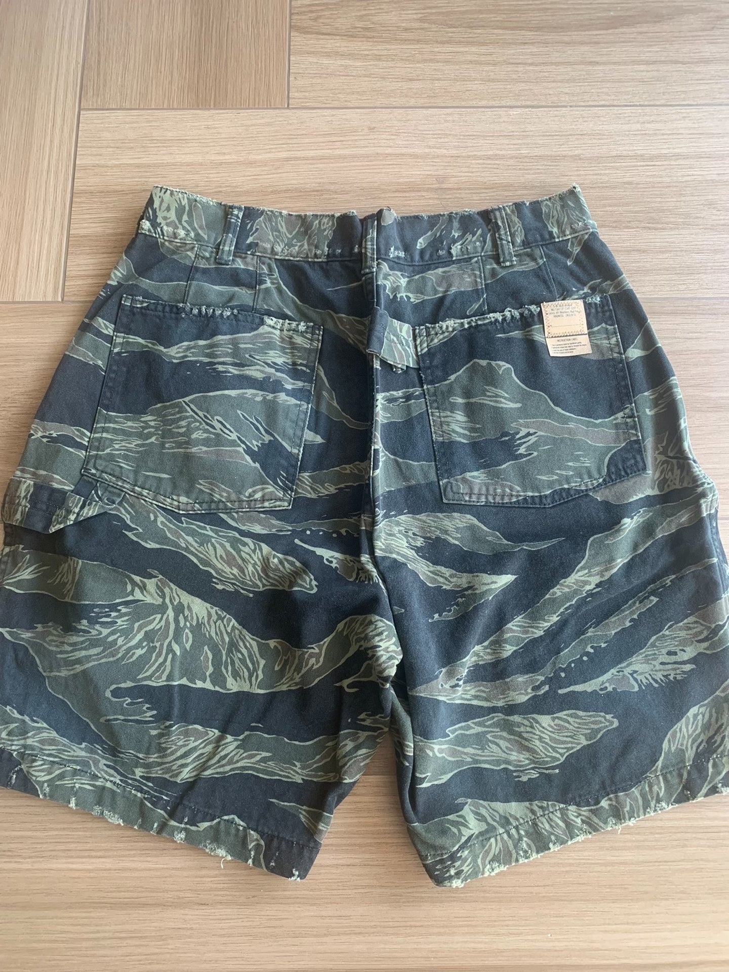 MADNESS Camouflage Cargo Shorts 22SS