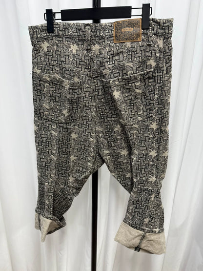 unique patterned cropped denim pants