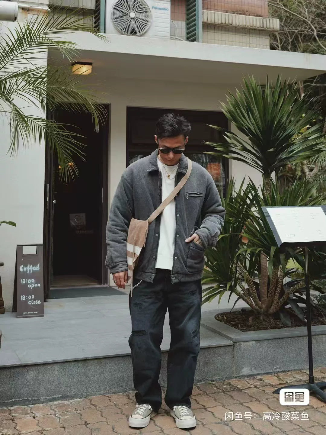 visvim cmky blk damaged jeans