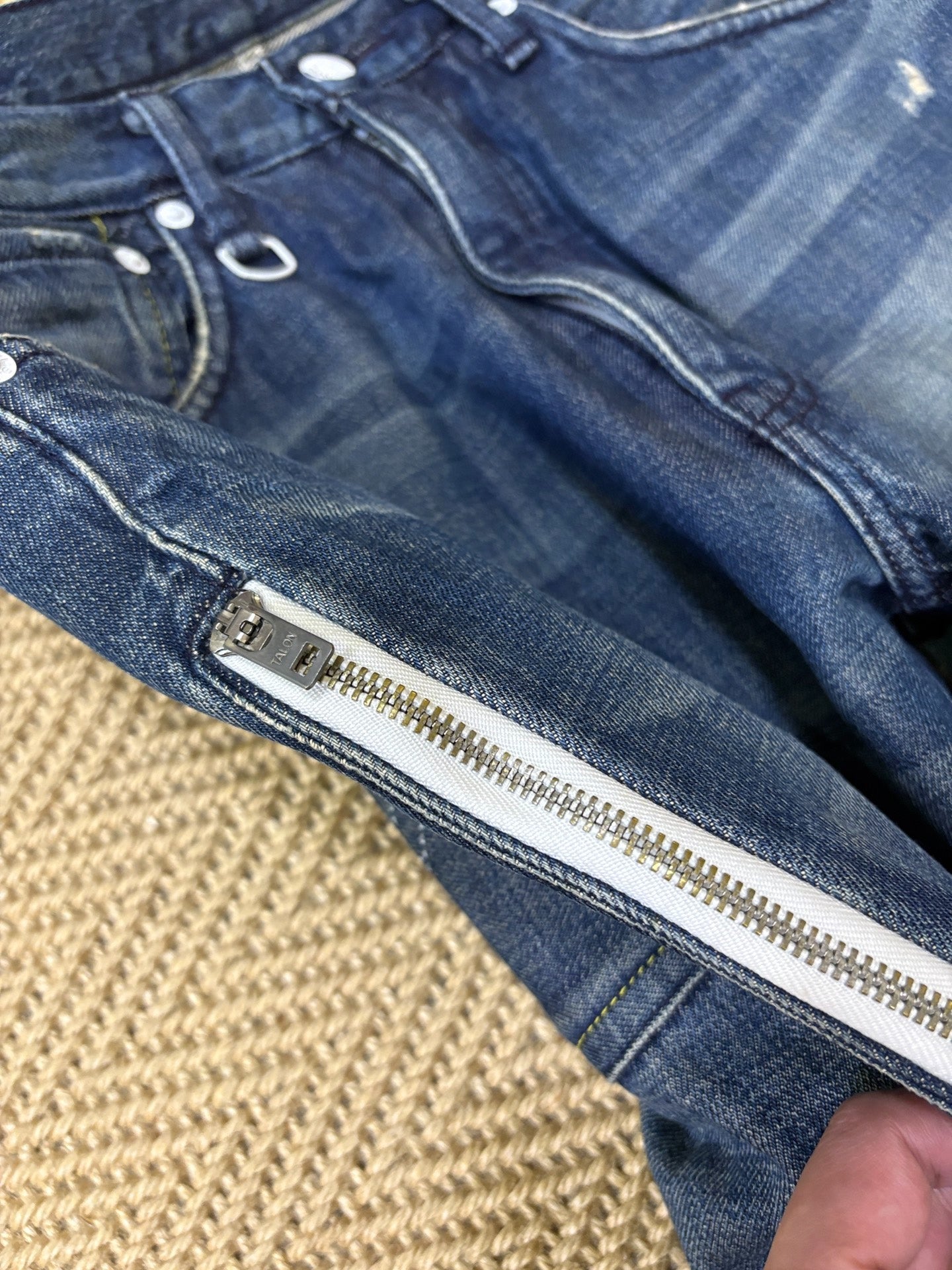 Levi's Fenom White Button Washed Jeans