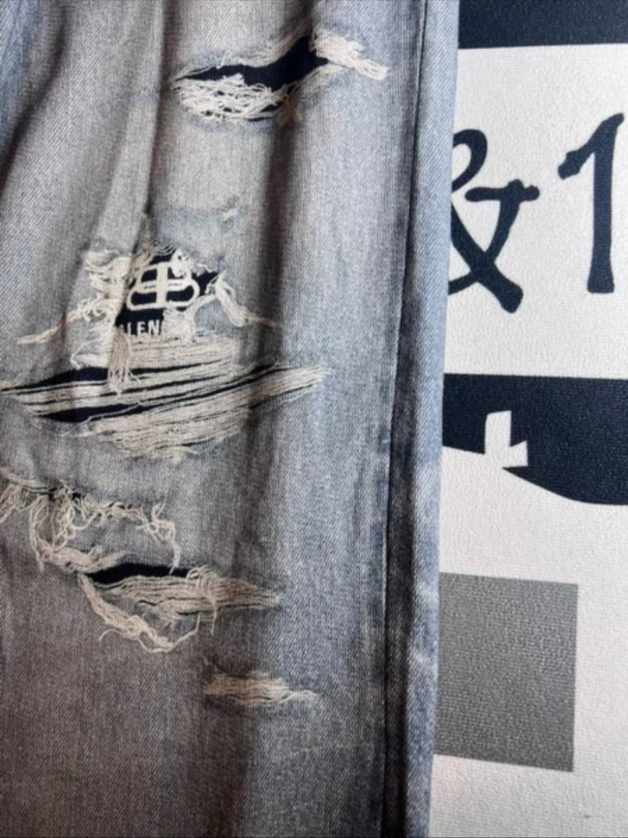 Balenciaga 21FW Distressed Casual Jeans