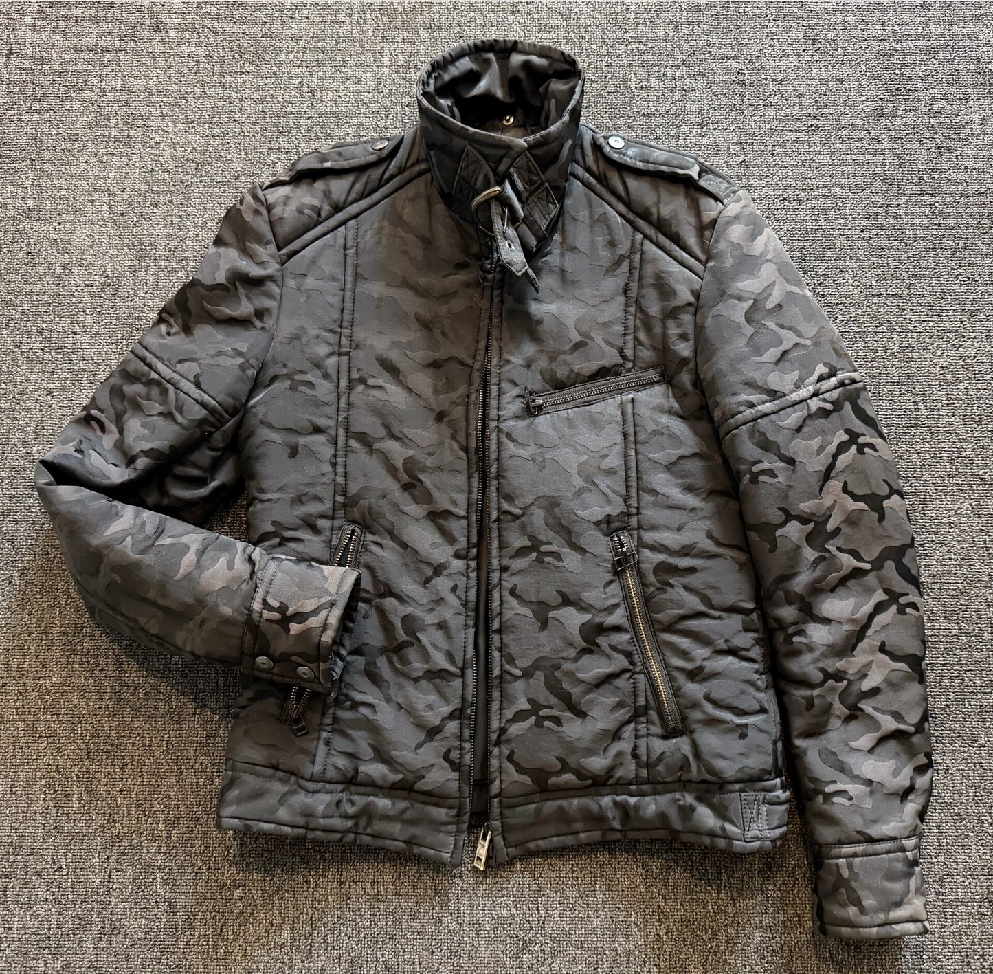 5351 Pour Les Hommes Riders Puffer Jacket