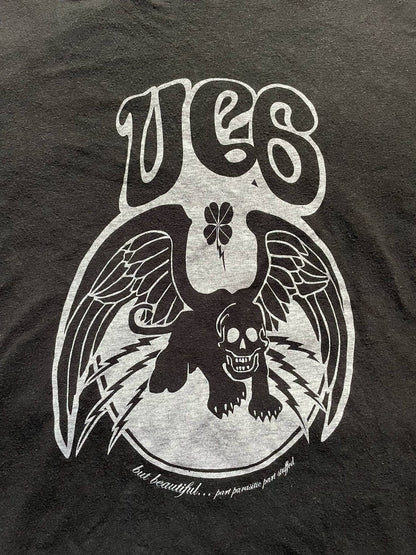 black graphic short sleeve t-shirt