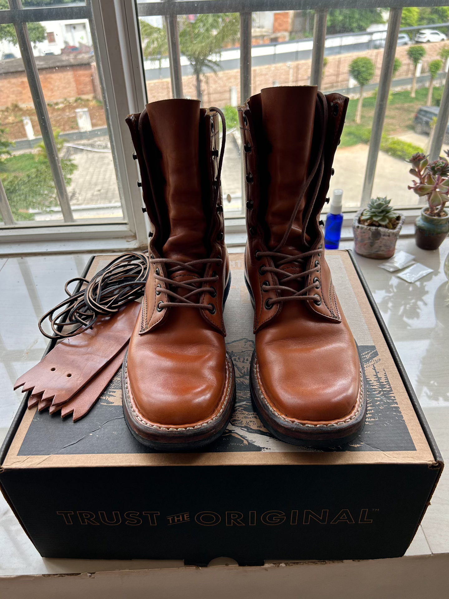 White's Limited Edition Leather Boots