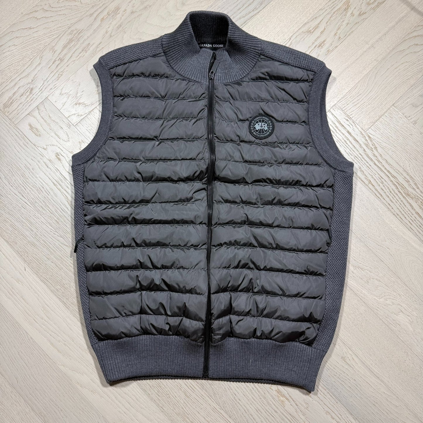 Canada Goose HyBridge FW22 Puffer Vest