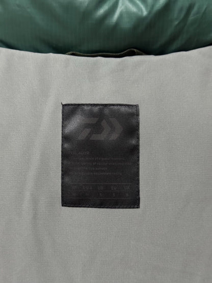 daiwa pier39 tech back packer down vest