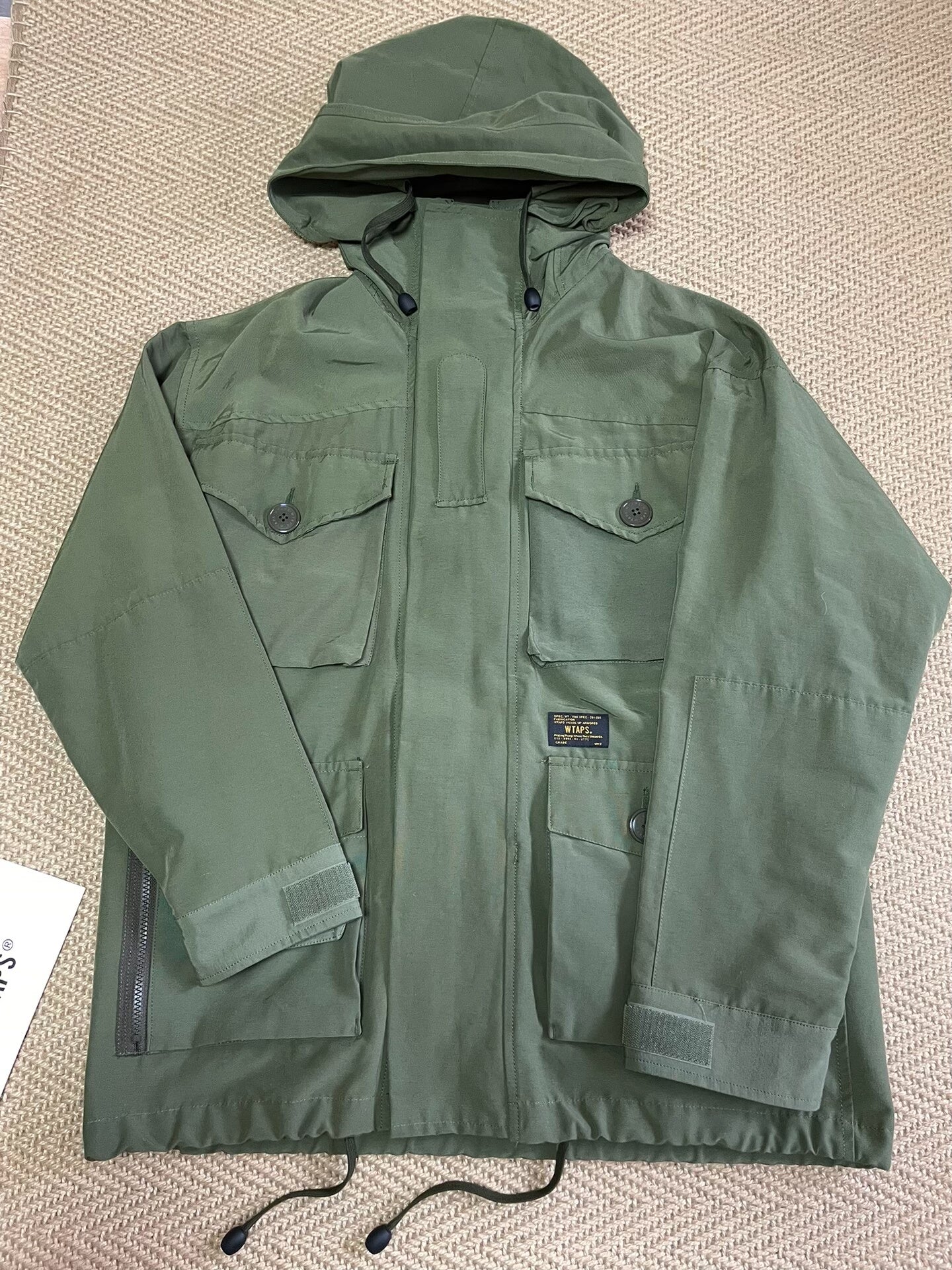wtaps parasmock jacket with hood and pockets