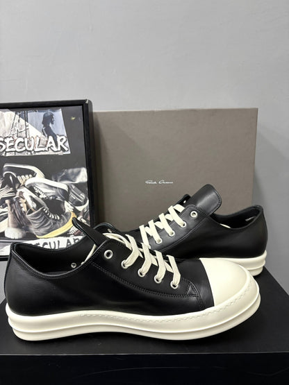 RickOwens 26SS Black Low-Top Leather Sneakers