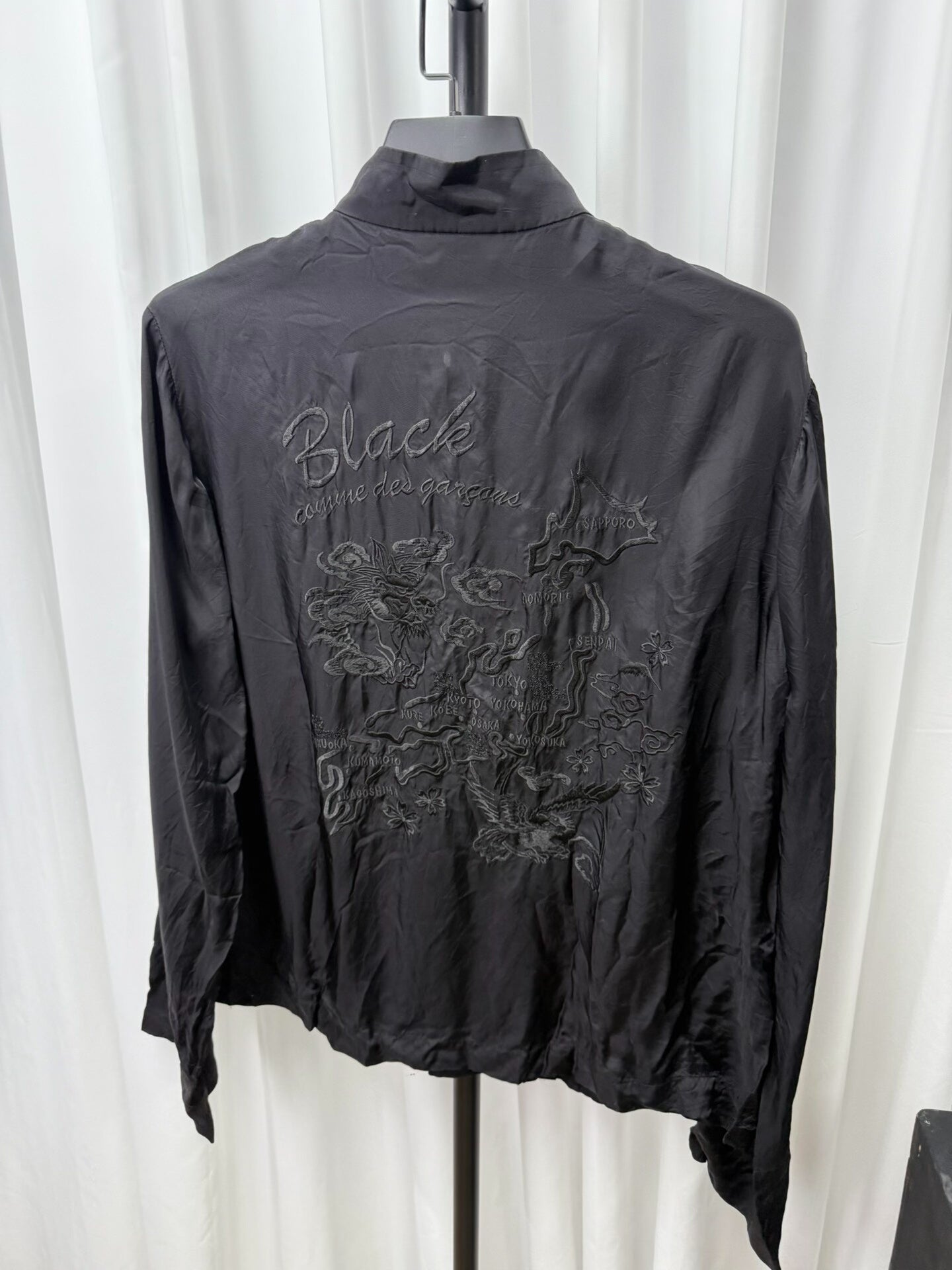 comme des garcons black embroidered silk jacket