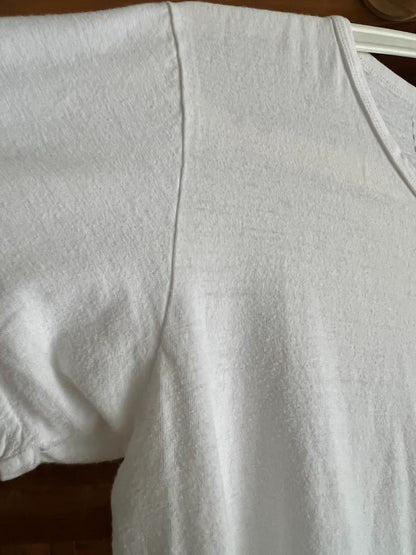 white cotton short sleeve t-shirt