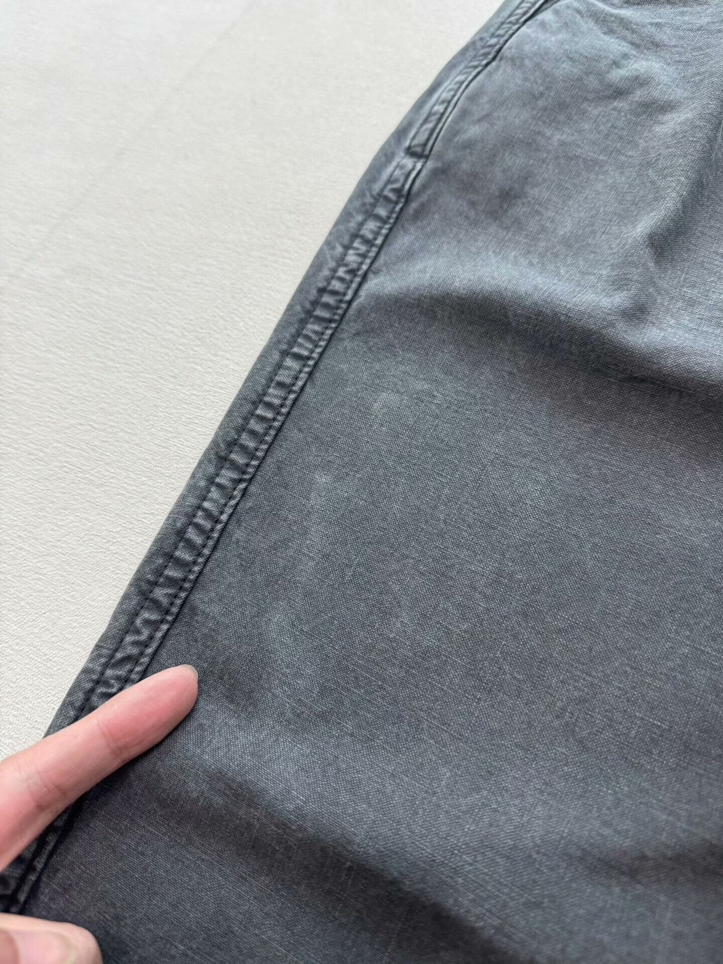 madness chino pants with dual pleats