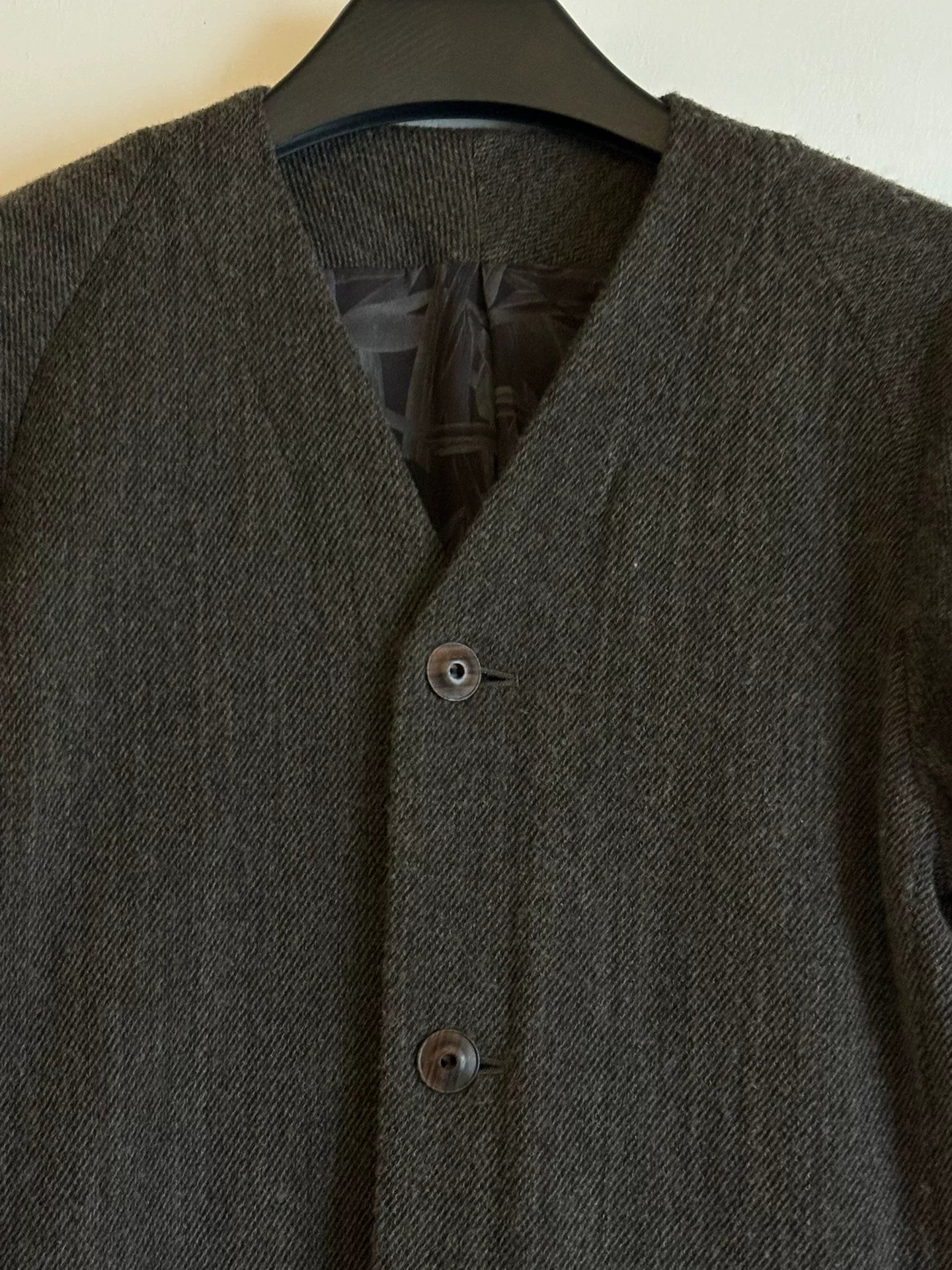 Devoa Artisan V-Neck Short Jacket