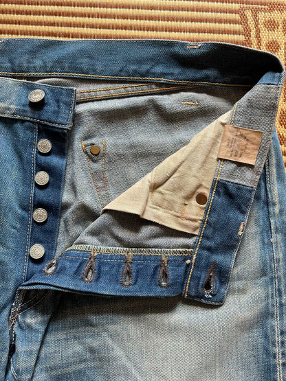 Levi's LVC 55501-0073 Distressed Jeans