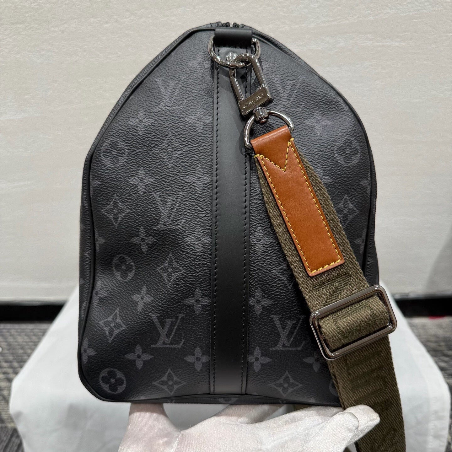 Louis Vuitton Keepall 45 Black Travel Bag
