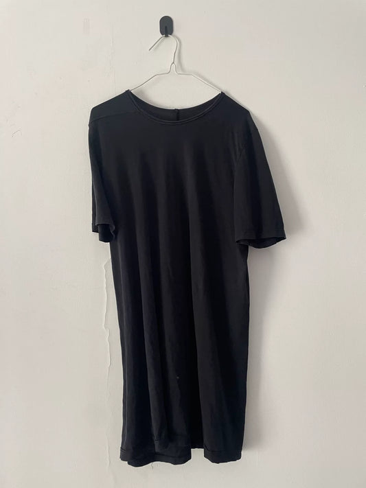 black oversized short sleeve dress