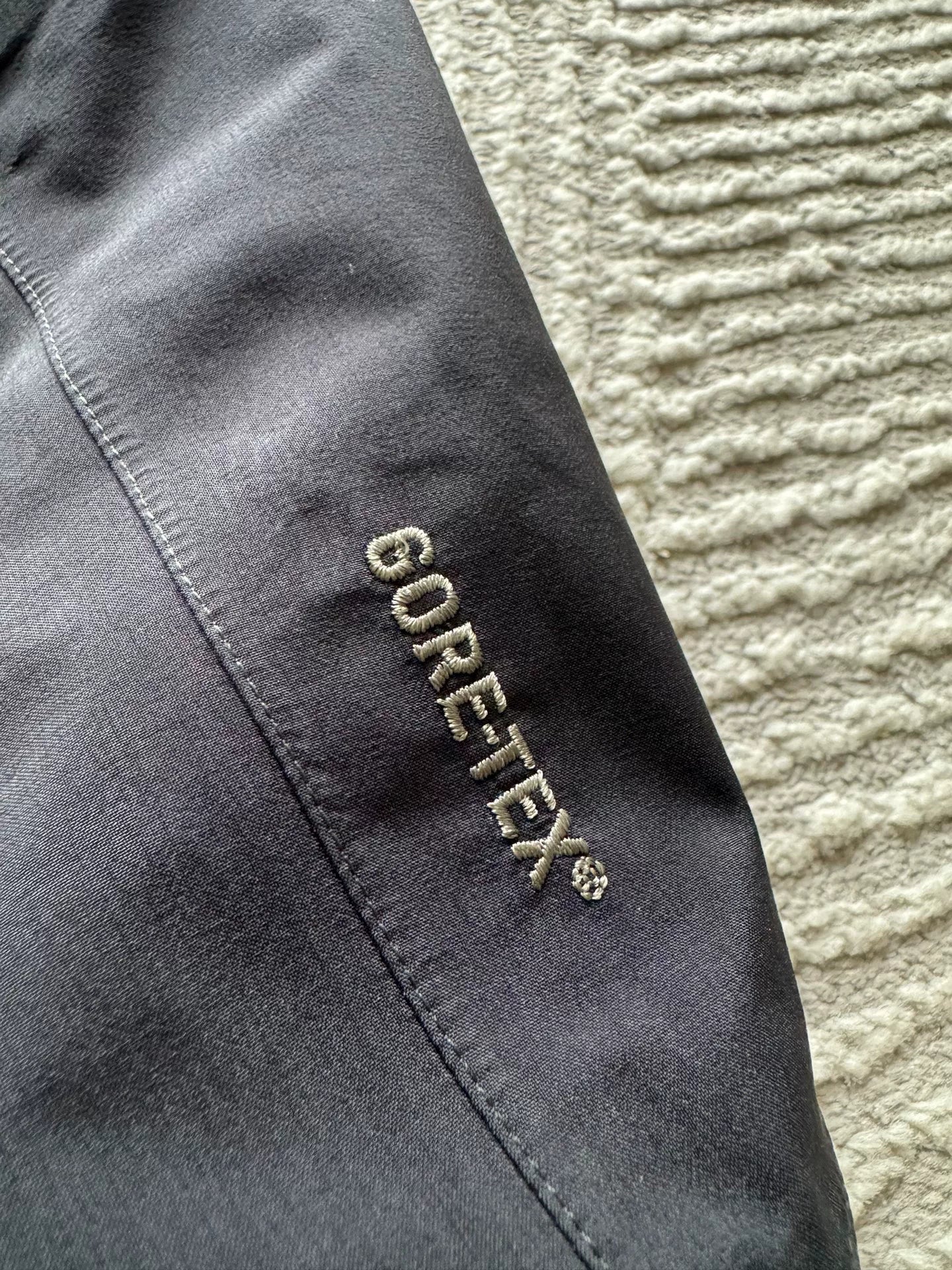 Arcteryx Leaf Alpha SV Gen1