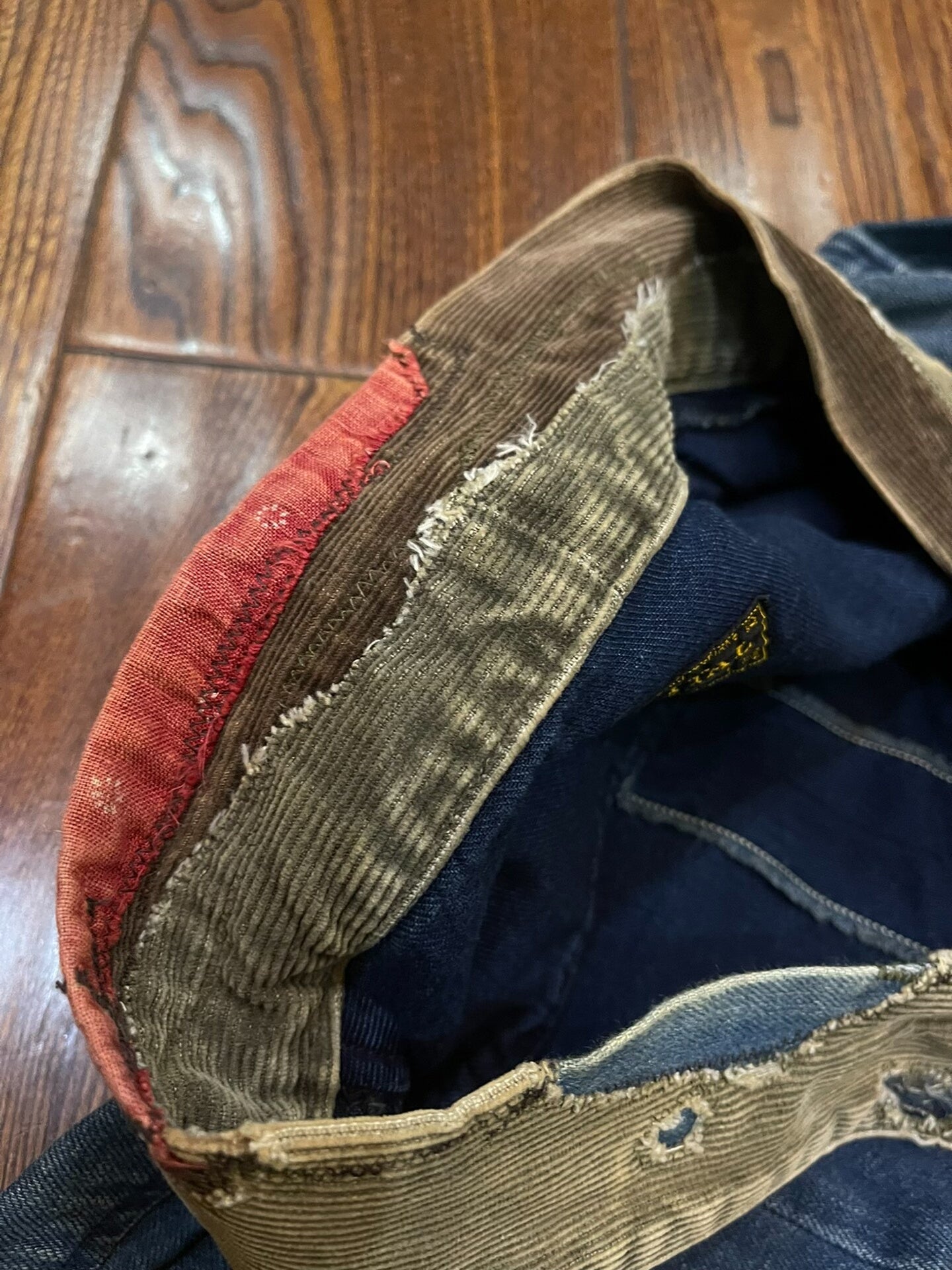 Kapital Boro Robe