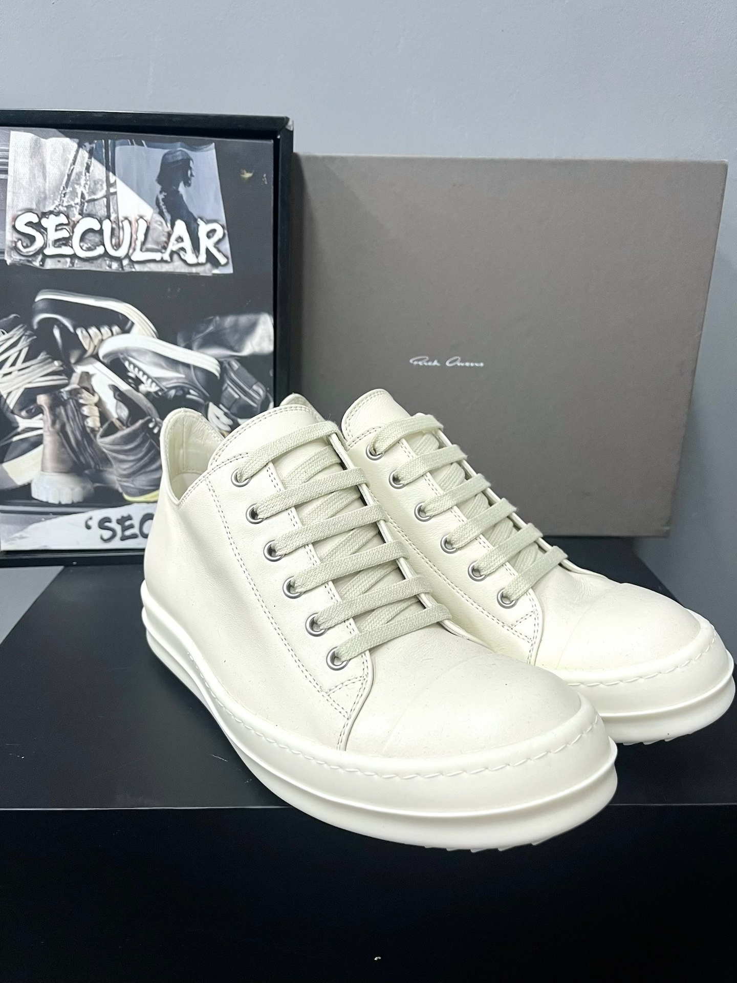 Rick Owens 25SS White Leather Low-Top Sneakers