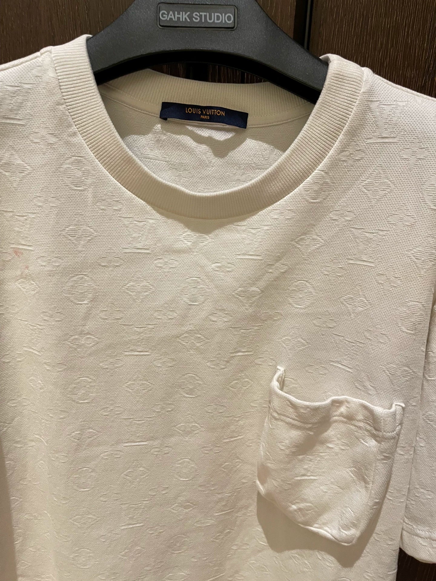 louis vuitton classic logo short sleeve shirt