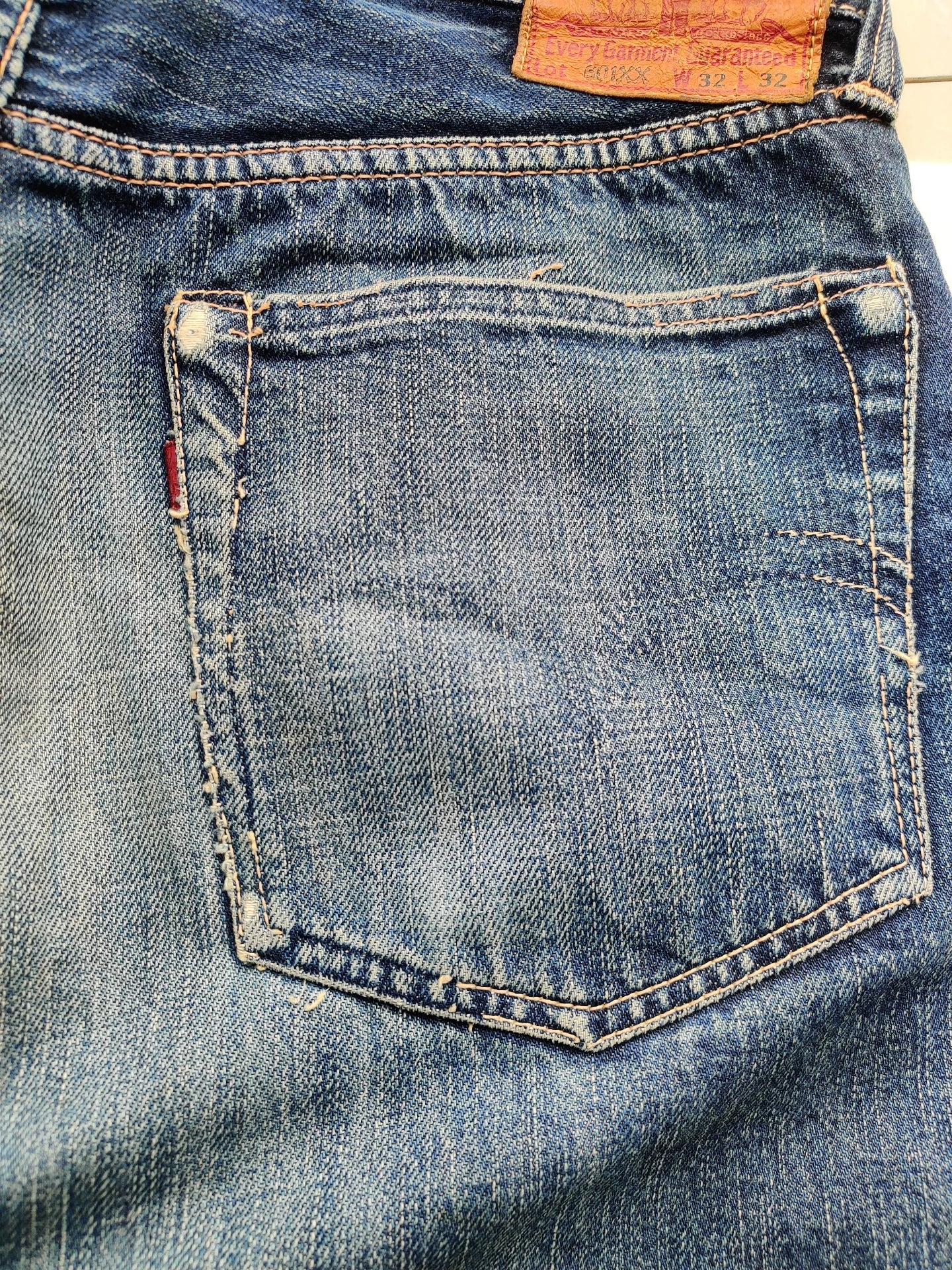 bootleggers skull graphic jeans size 32