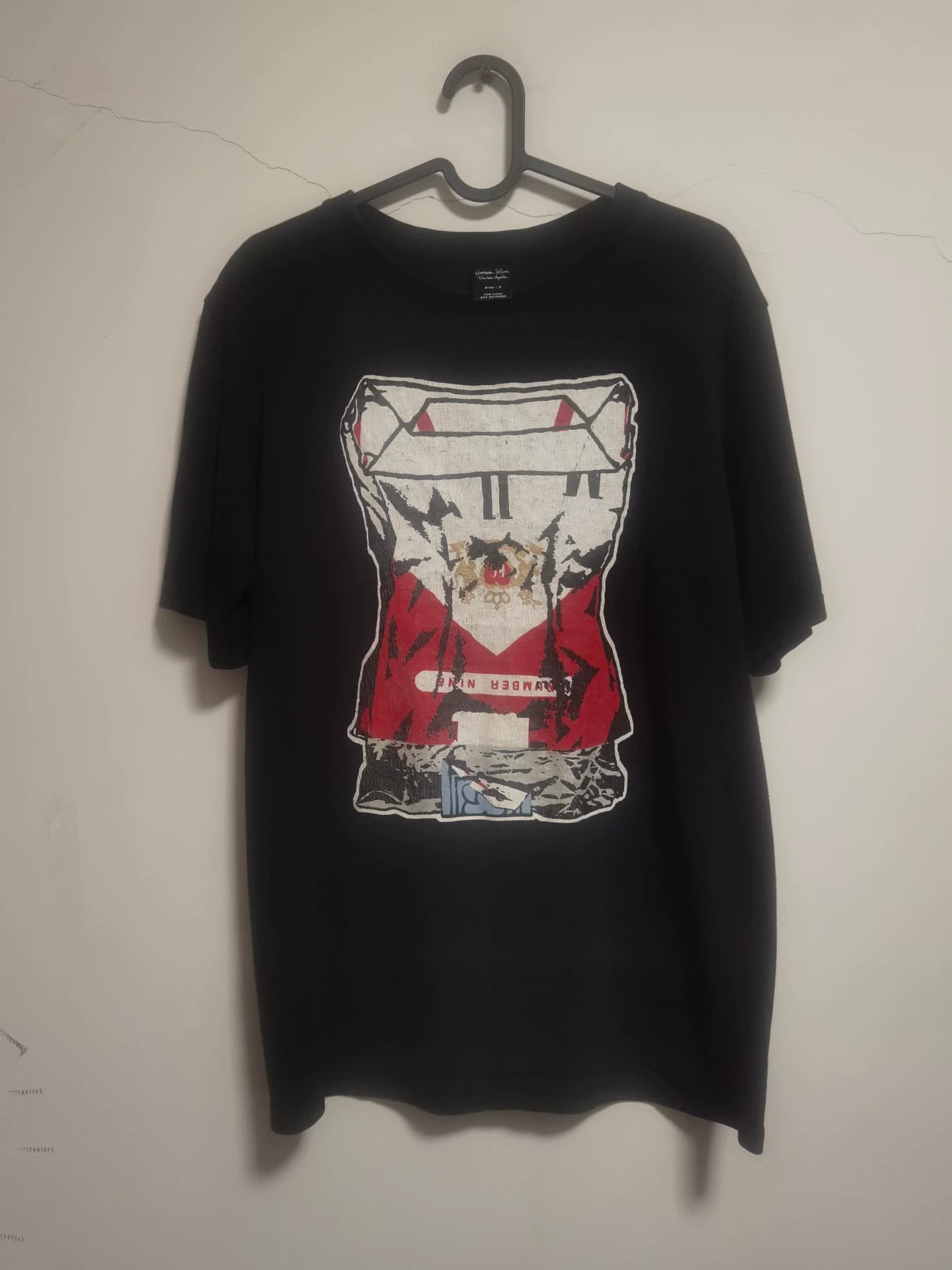 number (n) ine graphic short sleeve tee