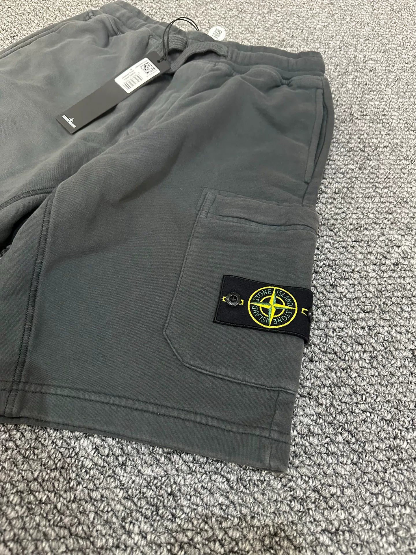stone island summer shorts in dark gray