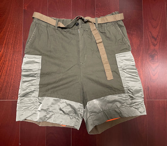 sacai custom show model shorts size 4