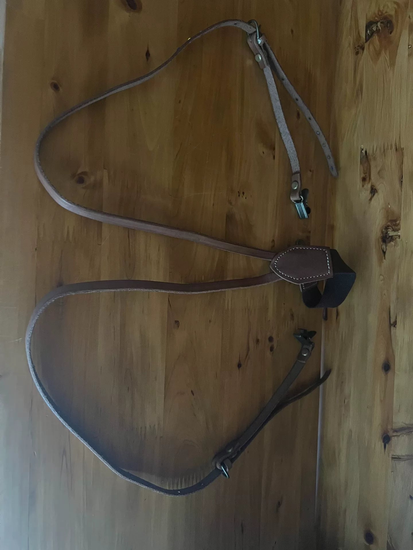 leather adjustable strap with brass hardware