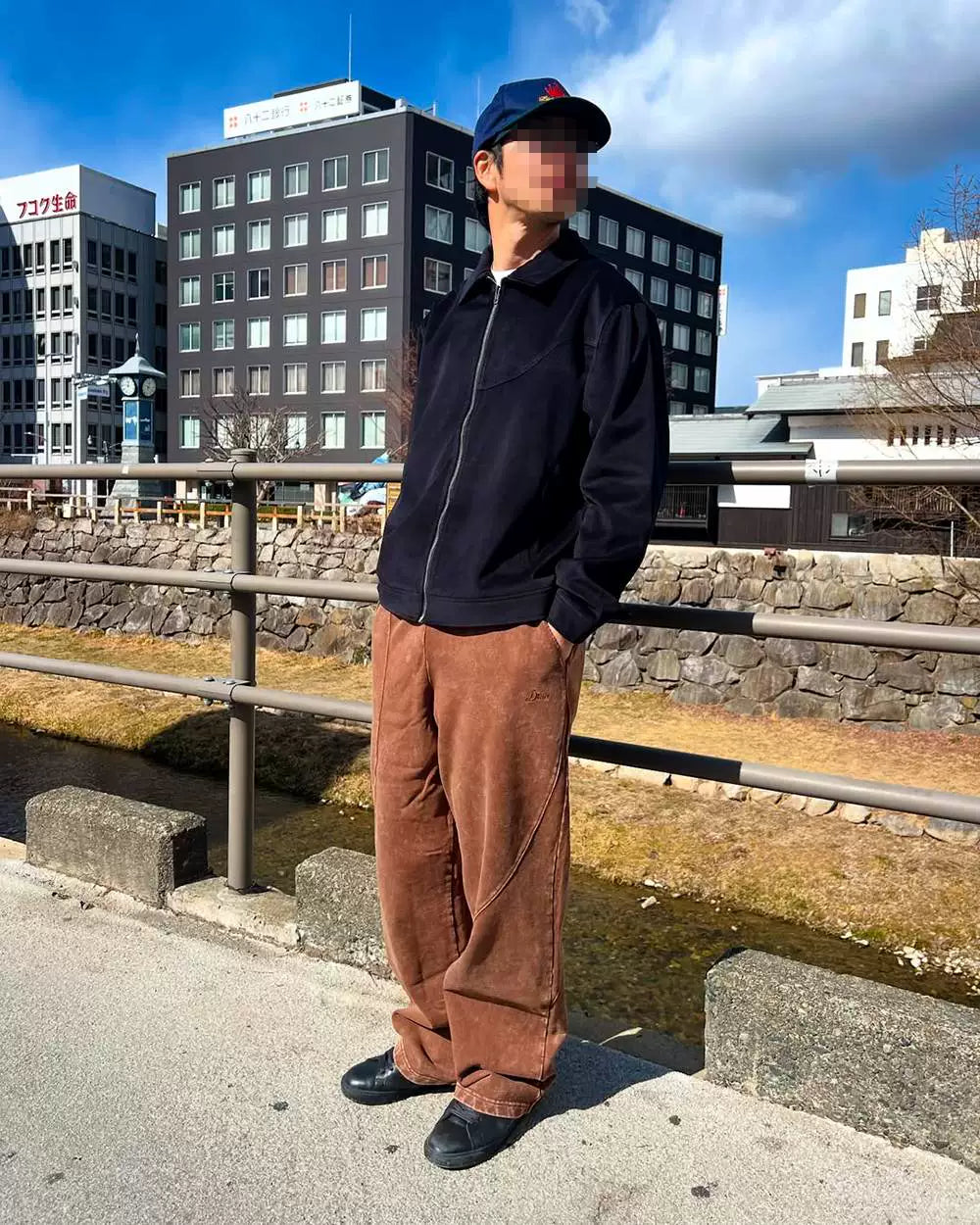 dime cyclone french terry pants in brown