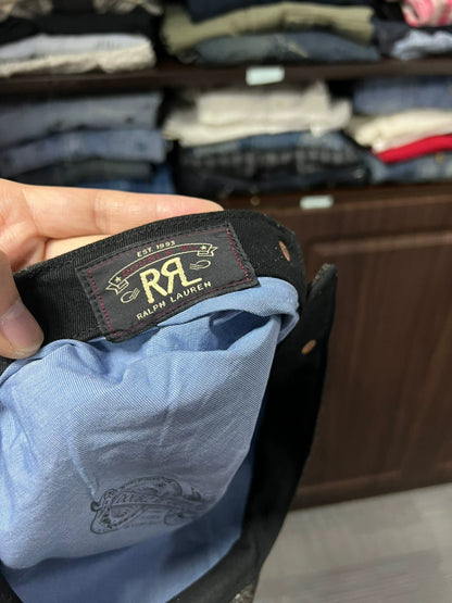 gray newsboy cap with plaid pattern