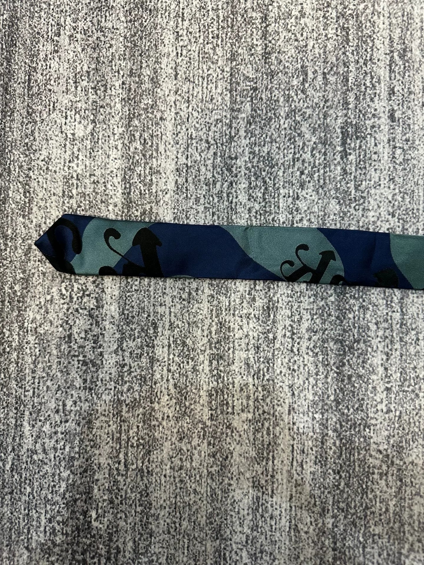 Vivienne Westwood Saturn Tie