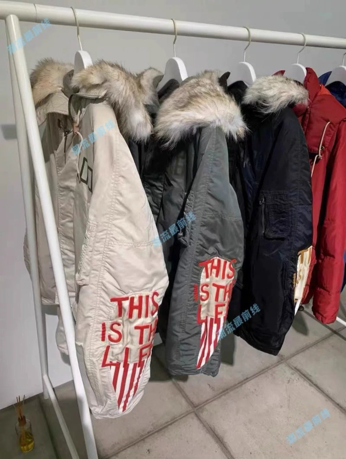 visvim valdez coat with detachable fur hood