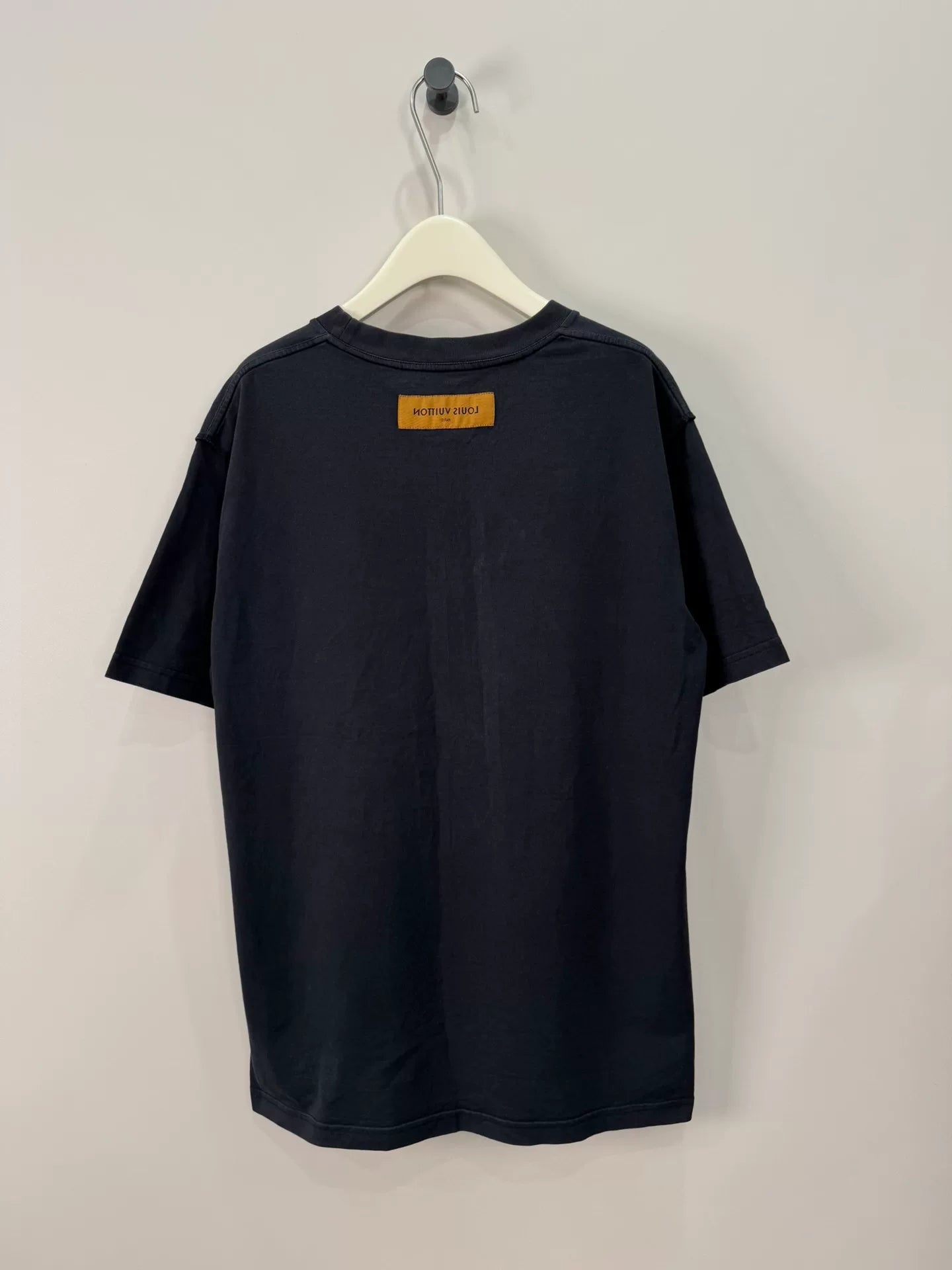 louis vuitton embossed logo black t-shirt xl