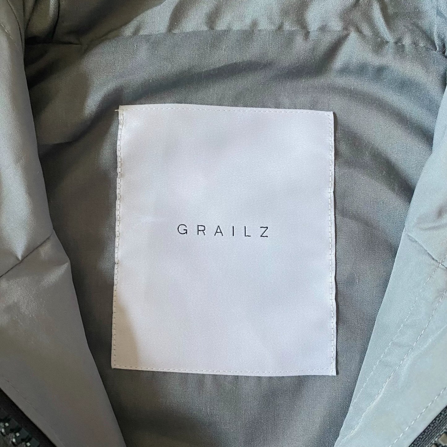 black gray blue zip pocket jacket