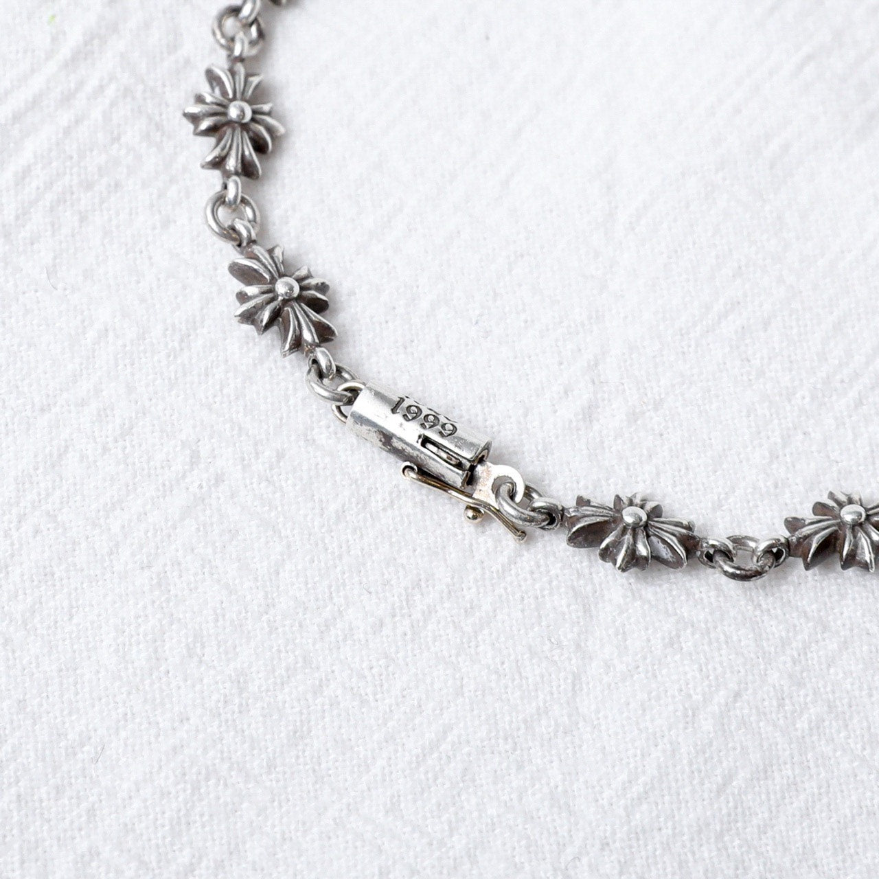 Chrome Hearts 925 Silver Tiny Cross Bracelet 11 Links
