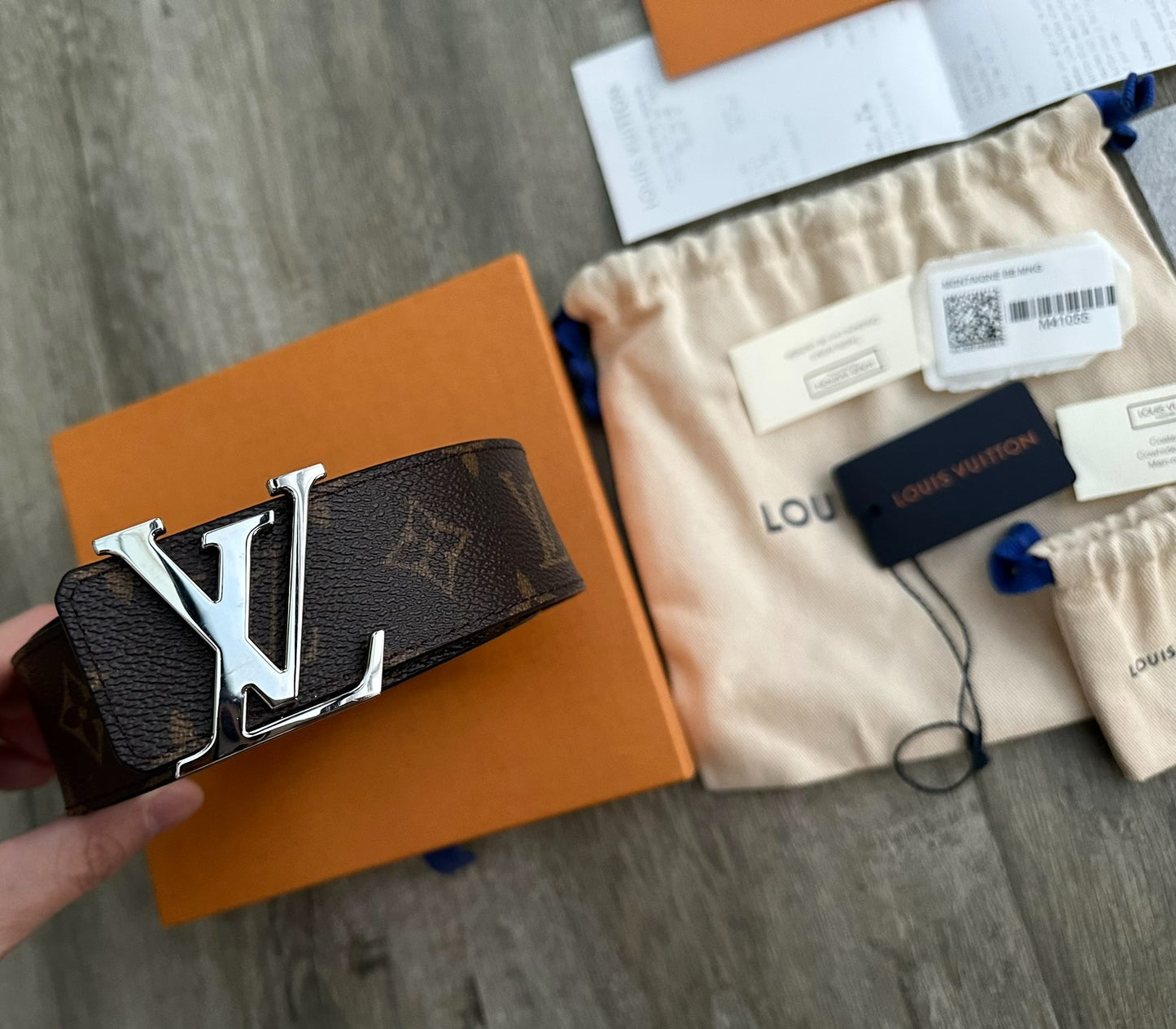 louis vuitton logo leather belt for men