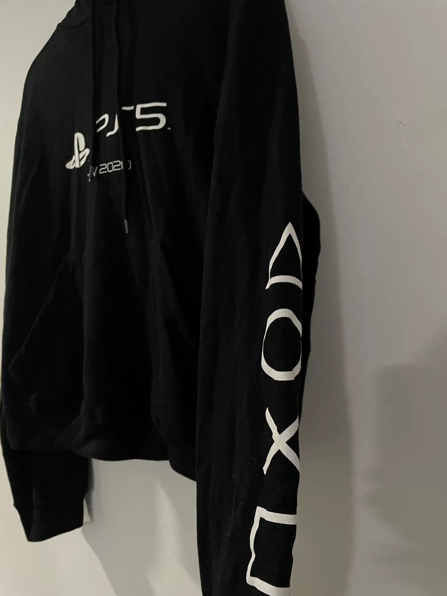 balenciaga ps5 cropped hoodie in black