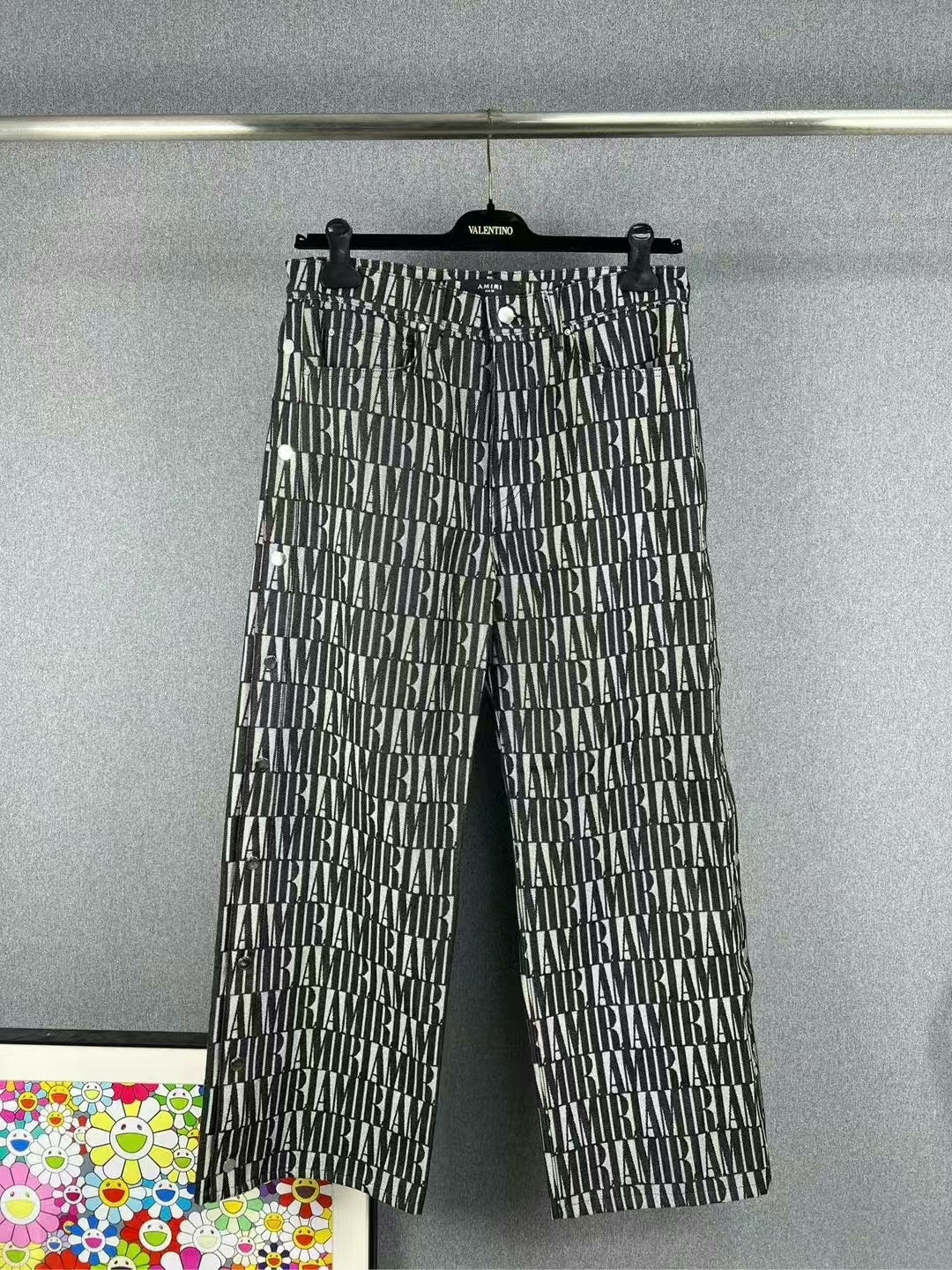 amiri logo detail side button jeans