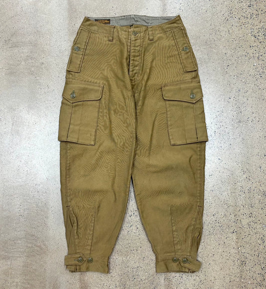 ground crew trousers in classic khaki color