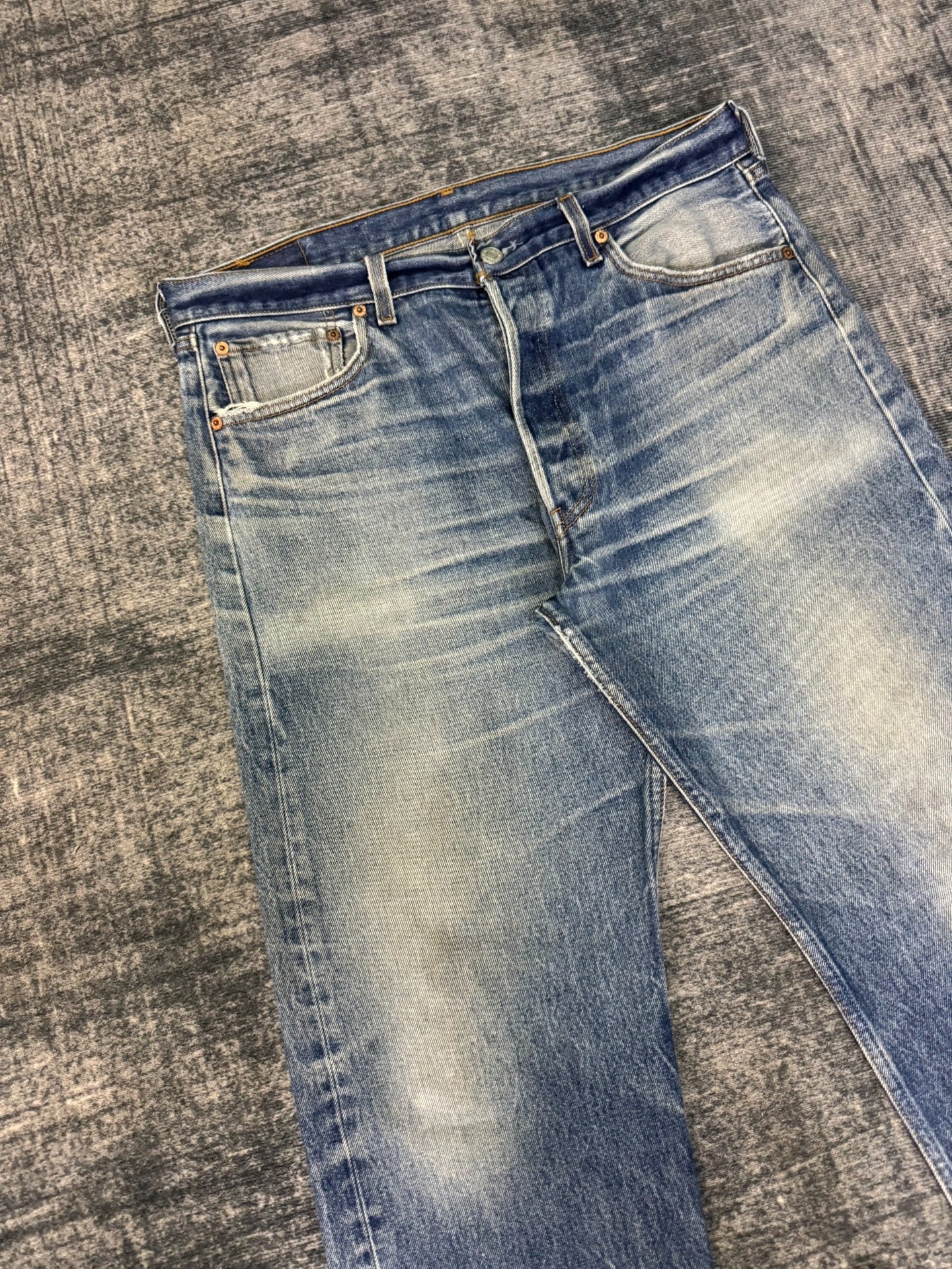 Vintage Levis 501xx 90S American Jeans