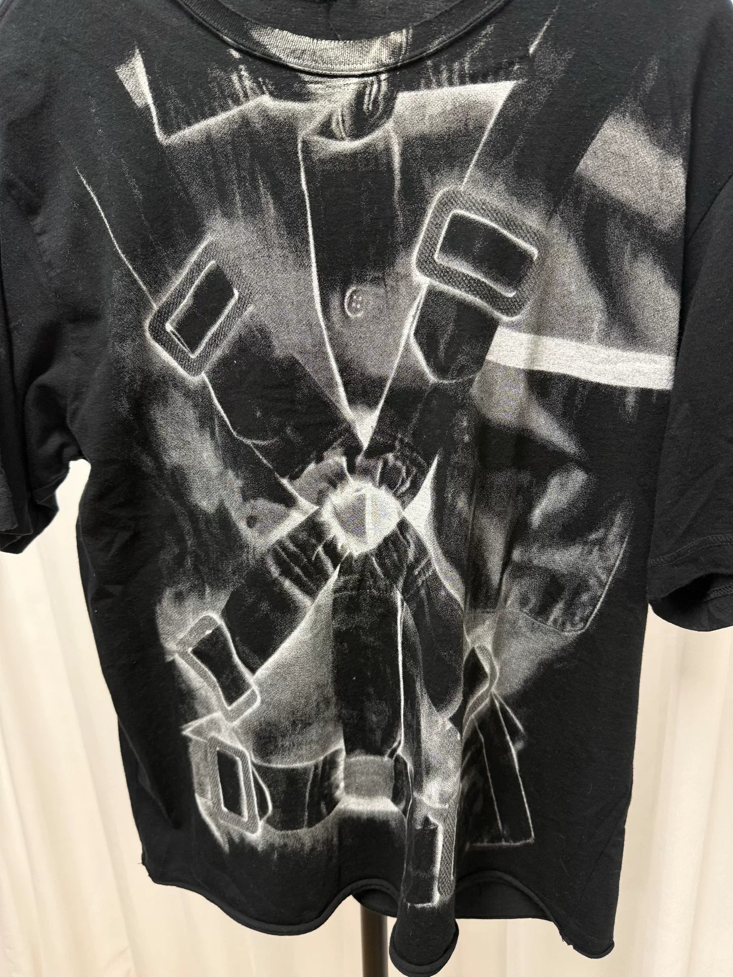 UNDERCOVER SEX PISTOL Graphic Tee