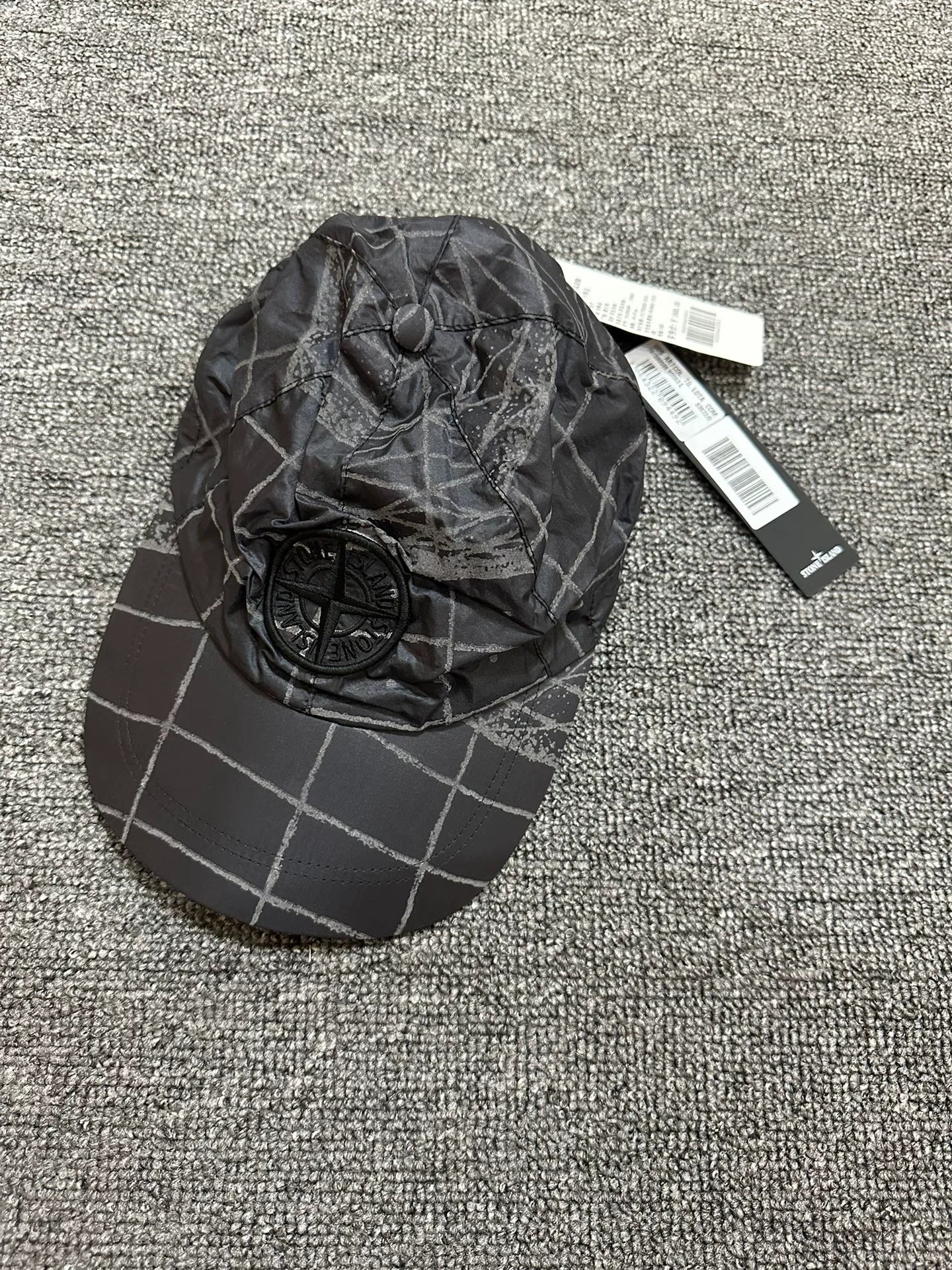 stone island 3m striped cap in black