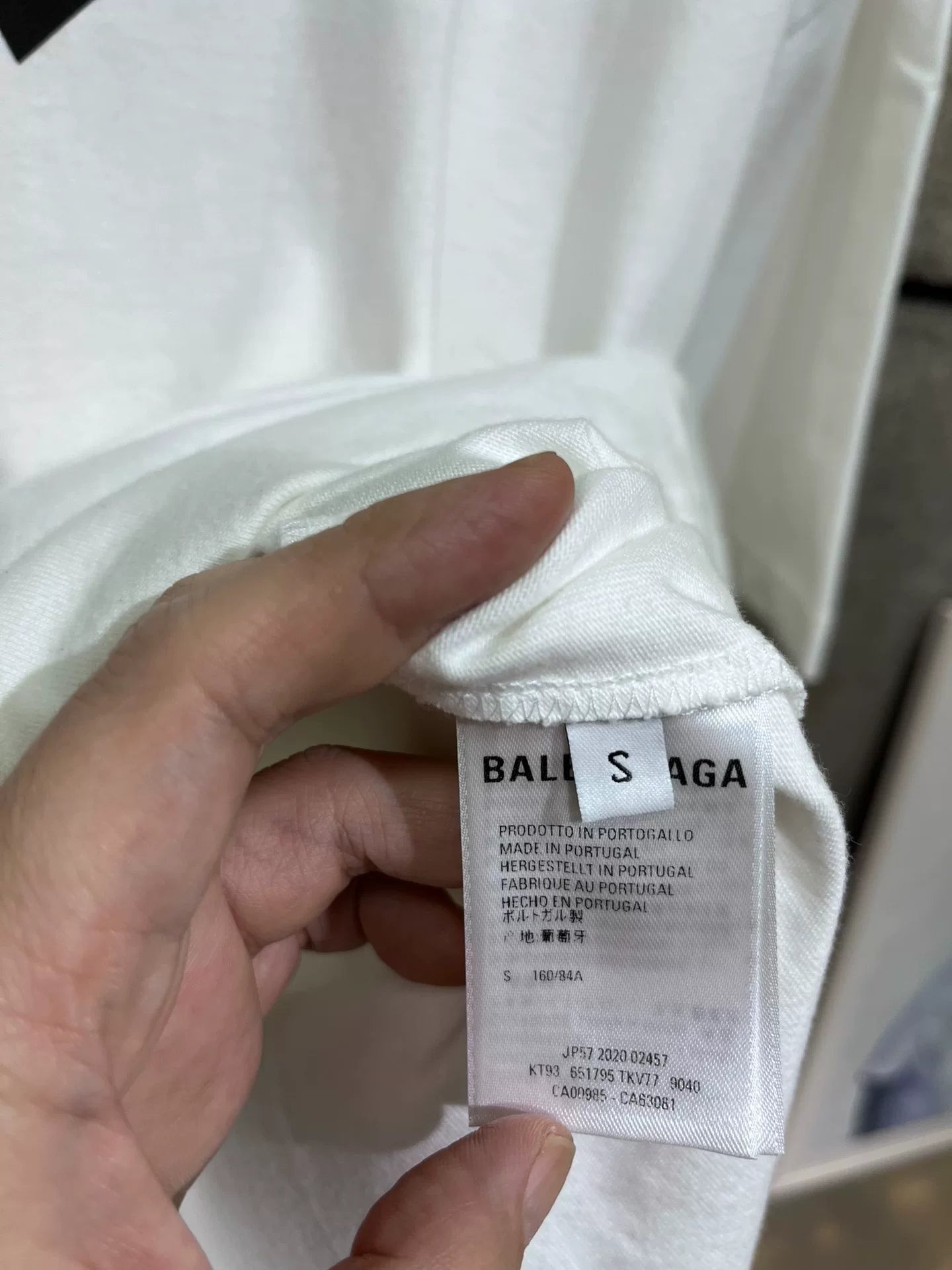 Balenciaga White Oversized Scissors Short-Sleeve S