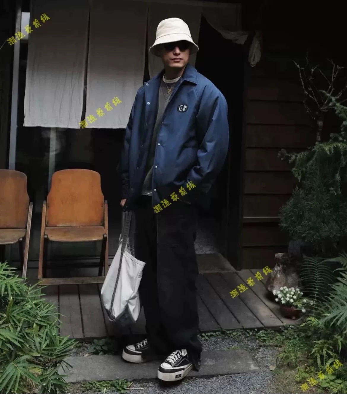 visvim skagway lo g. canvas sneakers