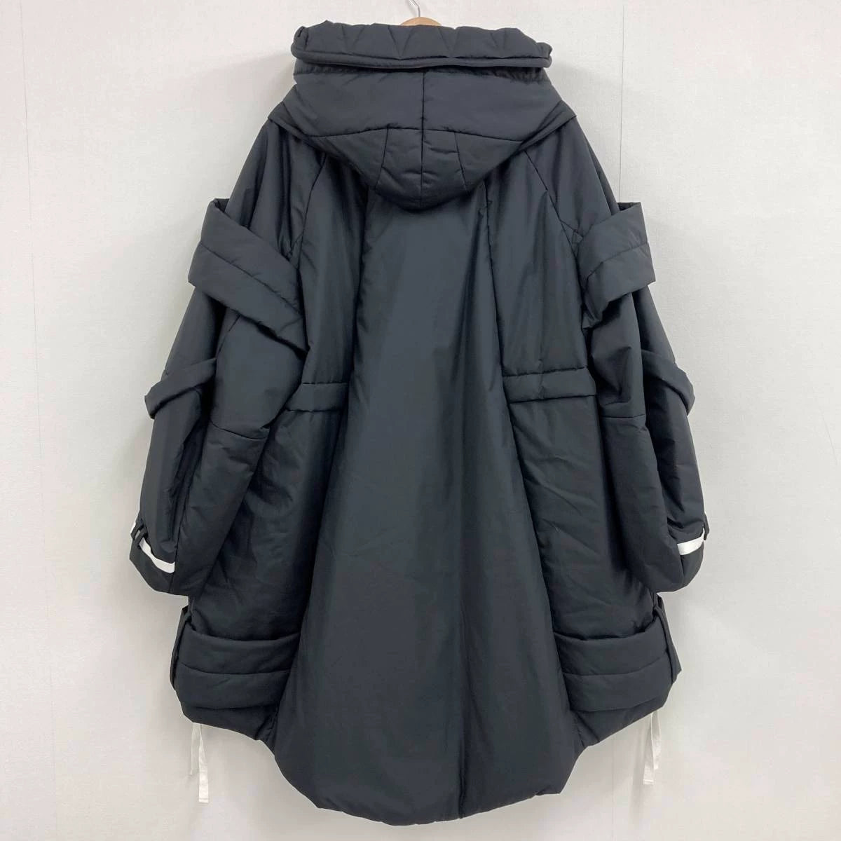 undercover 20aw spider nest city coat