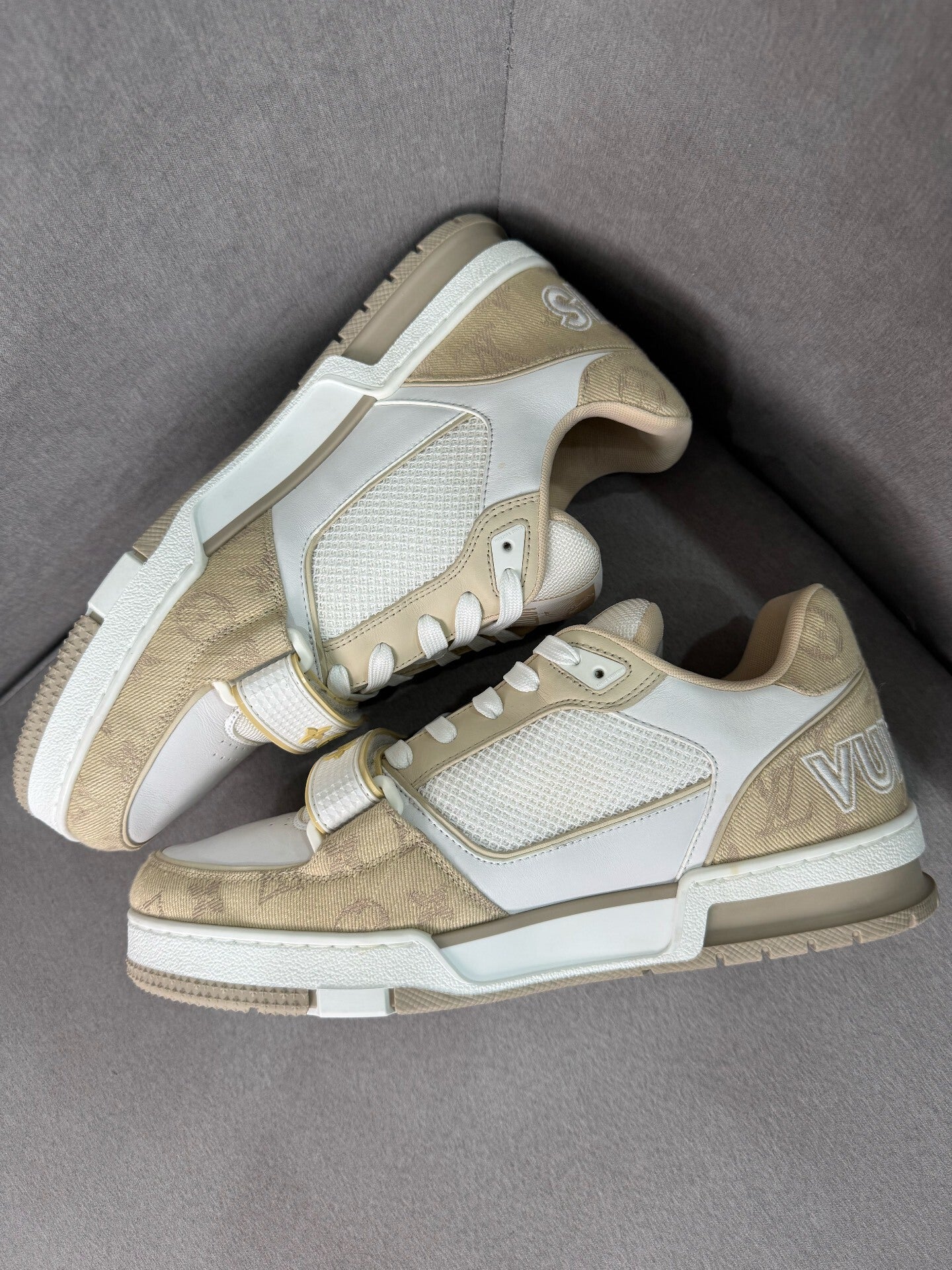 louis vuitton trainer sneakers with velcro