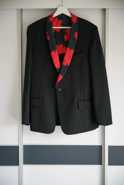yohji yamamoto floral collar black suit